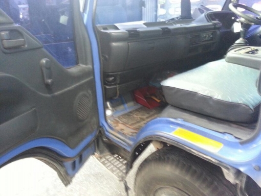 รถอีซูซุ 6 ล้อ ตู้เย็น NPR 130 แรงม้า ปี 49 สนใจติดต่อ 081 - 6079515 รถอีซูซุ 6 ล้อ ตู้เย็น NPR 130 แรงม้า ปี 49 สนใจติดต่อ 081 - 6079515