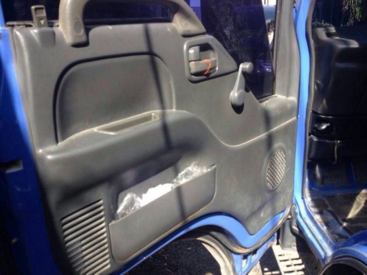 รถอีซูซุ 6 ล้อ ตู้เย็น NPR 130 แรงม้า ปี 49 สนใจติดต่อ 081 - 6079515 รถอีซูซุ 6 ล้อ ตู้เย็น NPR 130 แรงม้า ปี 49 สนใจติดต่อ 081 - 6079515