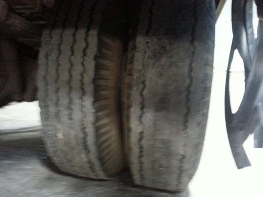 รถอีซูซุ 6 ล้อ ตู้เย็น NPR 130 แรงม้า ปี 49 สนใจติดต่อ 081 - 6079515 รถอีซูซุ 6 ล้อ ตู้เย็น NPR 130 แรงม้า ปี 49 สนใจติดต่อ 081 - 6079515