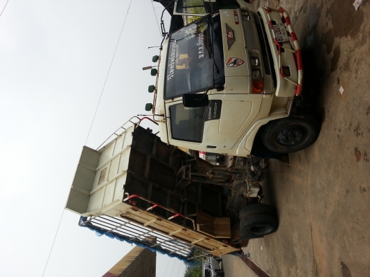 ขาย hino ดั้มหัวนอกเครื่อง ho7d 195 เบรกทิฟฟี่  เจ้าของขายเองรถใช้งานตลอด  โทร 0810301700