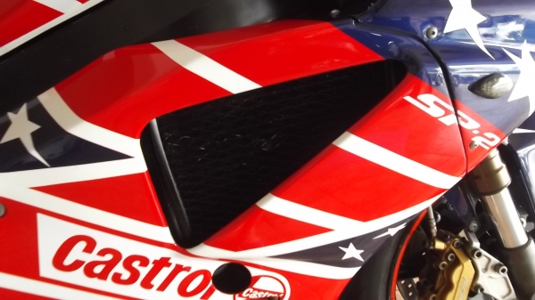 ++++ Honada Vtr1000 SP1 inv. ราคาไม่แรงครับ รถเทพ++++ ++++ Honada Vtr1000 SP1 inv. ราคาไม่แรงครับ รถเทพ++++