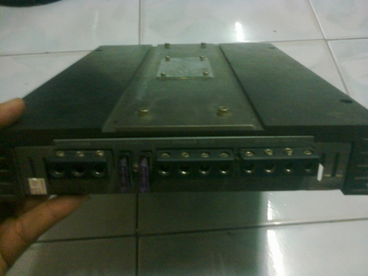 ขาย แอมป์ 4  แชนแนล + ปรี mds