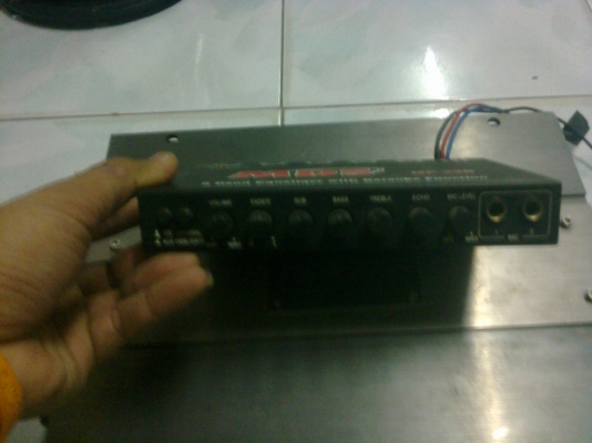 ขาย แอมป์ 4  แชนแนล + ปรี mds