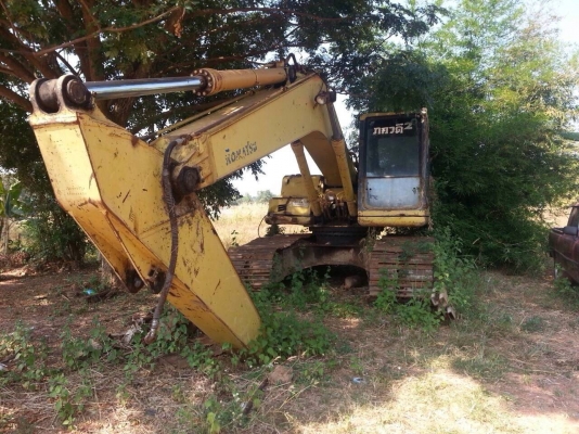 ขายครับ โคมัสสุ 200 รุ่น 6 (ญี่ปุ่น) 2 คัน เหมาขายถูกๆๆๆๆๆๆๆๆๆ