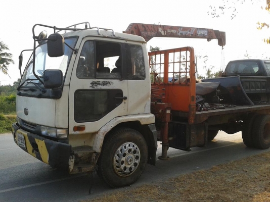 NISSAN CONDOR เครนUNIC VTURBO 3 ตัน กะบะยาว 6.20 เมตร NISSAN CONDOR เครนUNIC VTURBO 3 ตัน กะบะยาว 6.20 เมตร