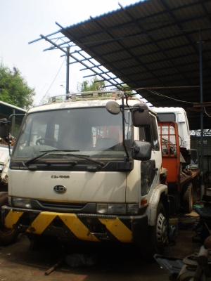 NISSAN CONDOR เครนUNIC VTURBO 3 ตัน กะบะยาว 6.20 เมตร NISSAN CONDOR เครนUNIC VTURBO 3 ตัน กะบะยาว 6.20 เมตร