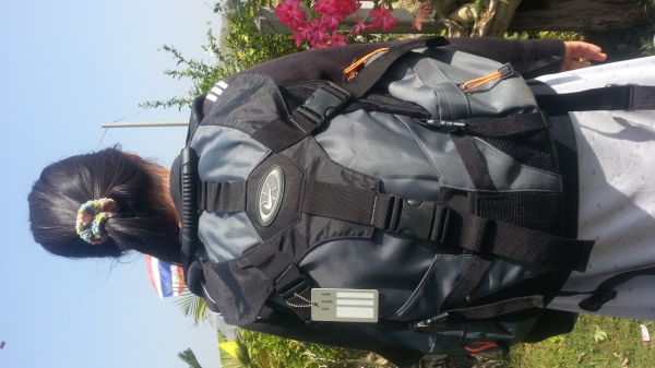 Used Brandname : กระเป๋าถือ สะพายหลัง สะพายข้าง รองเท้า มีให้เลือกชมหลายชิ้นครับผม