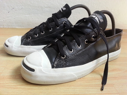 Used Brandname : กระเป๋าถือ สะพายหลัง สะพายข้าง รองเท้า มีให้เลือกชมหลายชิ้นครับผม