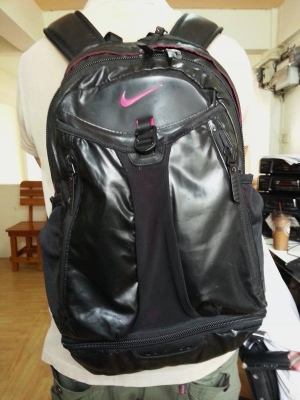 Used Brandname : กระเป๋าถือ สะพายหลัง สะพายข้าง รองเท้า มีให้เลือกชมหลายชิ้นครับผม