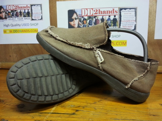 Used Brandname : กระเป๋าถือ สะพายหลัง สะพายข้าง รองเท้า มีให้เลือกชมหลายชิ้นครับผม