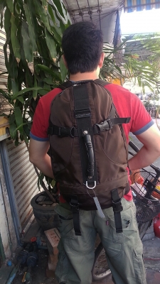 Used Brandname : กระเป๋าถือ สะพายหลัง สะพายข้าง รองเท้า มีให้เลือกชมหลายชิ้นครับผม