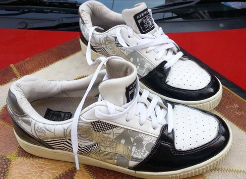 Used Brandname : กระเป๋าถือ สะพายหลัง สะพายข้าง รองเท้า มีให้เลือกชมหลายชิ้นครับผม