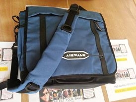 Used Brandname : กระเป๋าถือ สะพายหลัง สะพายข้าง รองเท้า มีให้เลือกชมหลายชิ้นครับผม