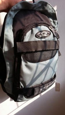 Used Brandname : กระเป๋าถือ สะพายหลัง สะพายข้าง รองเท้า มีให้เลือกชมหลายชิ้นครับผม