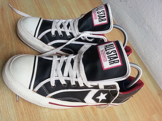 Used Brandname : กระเป๋าถือ สะพายหลัง สะพายข้าง รองเท้า มีให้เลือกชมหลายชิ้นครับผม