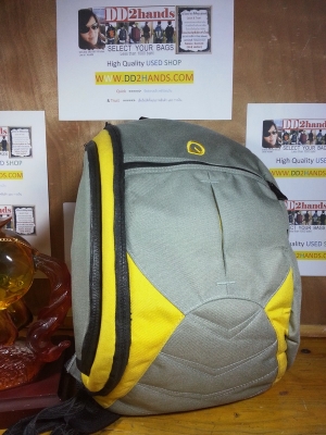 Used Brandname : กระเป๋าถือ สะพายหลัง สะพายข้าง รองเท้า มีให้เลือกชมหลายชิ้นครับผม