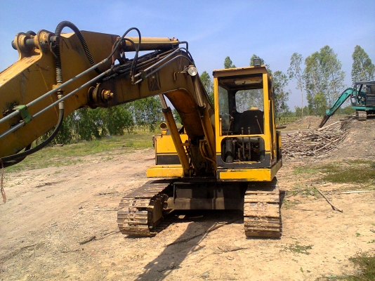 ขายแมคโค แคท100 รถคีบ พร้อมใช้งาน สนใจติดต่อ 086-2465-934