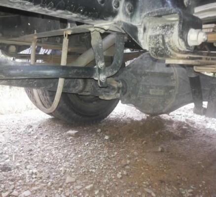 ISUZU  NPR   ติดต่อปารวี  โทร 0839686255