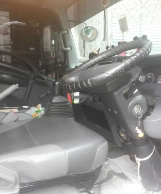 ISUZU  NPR   ติดต่อปารวี  โทร 0839686255