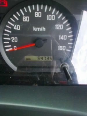 ISUZU  NPR   ติดต่อปารวี  โทร 0839686255