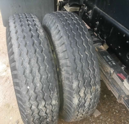 ISUZU  NPR   ติดต่อปารวี  โทร 0839686255