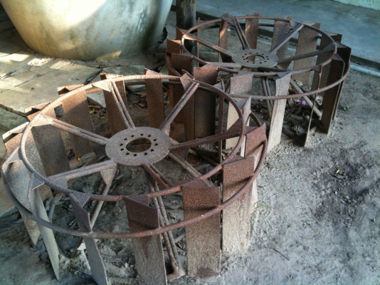 ขายล้อเหล็กกันจมสำหรับรถไถ 20-30 แรง ขายเป็นคู่ครับ