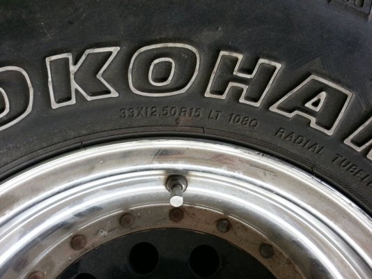 ----ขายยาง Yokohama พร้อมล้อแม็ก 4วง ราคาถูก----