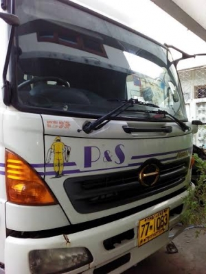 ขายรถหกล้อตู้บรรทุก