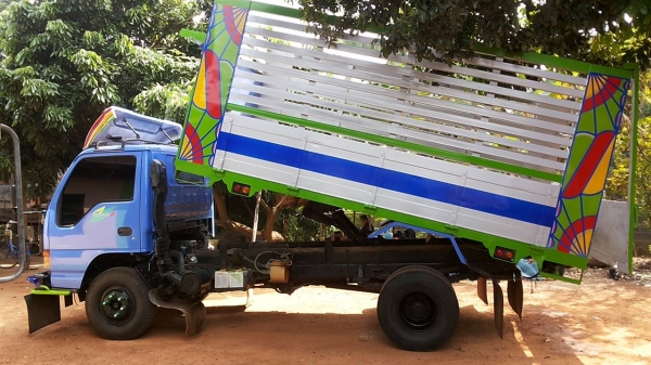 ***ขายแล้วครับขอบคุณ Truck2hand ขาย6ล้อดั๊มเกษตรสวยๆ ISUZU NPR120 NPR66LX5T ห้างแท้ฝาขาวปี41 เครื่องเดิม4HF1 120แรง แน่นๆฟิตมาใหม่ แรงดี ช่วงล่างFหลังคัสซีสวยเดิมไม่ผุ ไม่ปะไม่ดาม กระบะดั๊มเกษตรพื้นเหล็กฝาข้างเนียมคอกเหล็กกล่องสภาพสวย ต่อใหม่ไม่นาน ยาว4.3