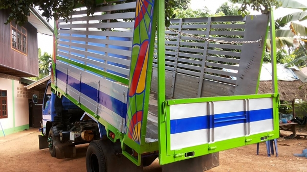 ***ขายแล้วครับขอบคุณ Truck2hand ขาย6ล้อดั๊มเกษตรสวยๆ ISUZU NPR120 NPR66LX5T ห้างแท้ฝาขาวปี41 เครื่องเดิม4HF1 120แรง แน่นๆฟิตมาใหม่ แรงดี ช่วงล่างFหลังคัสซีสวยเดิมไม่ผุ ไม่ปะไม่ดาม กระบะดั๊มเกษตรพื้นเหล็กฝาข้างเนียมคอกเหล็กกล่องสภาพสวย ต่อใหม่ไม่นาน ยาว4.3