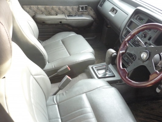 มาสด้า สีเขียว