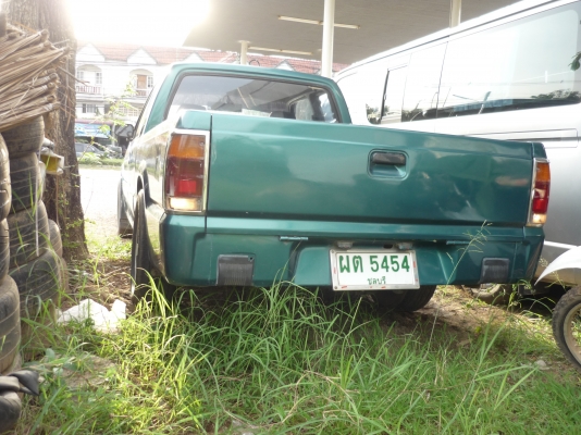 มาสด้า สีเขียว