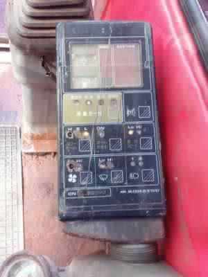 KOMATSU PC100-5  ติดต่อปารวี  โทร 0839686255  ขายแล้ว 435,000 บาทค่ะ