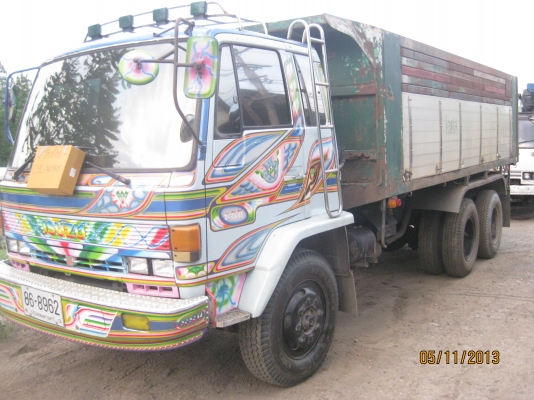 ขาย Roc เล็ก 175 แรง สิบล้อเพลาเดียวดัมพ์ สภาพพร้อมใช้โทร 088-4501277