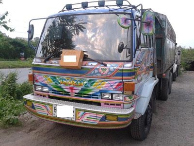 ขาย Roc เล็ก 175 แรง สิบล้อเพลาเดียวดัมพ์ สภาพพร้อมใช้โทร 088-4501277