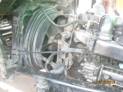 ขายหกล้อ Deca 195 ตู้สิบบาน 7.2 m น้ำมัน + CNG สภาพพร้อมใช้้ โทร 088-4501277