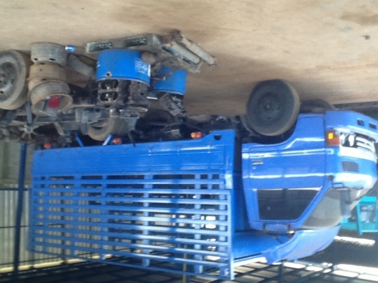 ขายรถอีซูซุ 6ล้อ KS เครื่องยนต์ 100 แรง กะบะคาร์โก้มีคอกเหล็ก สภาพดีพร้อมใช้งาน ขายรถอีซูซุ 6ล้อ KS เครื่องยนต์ 100 แรง กะบะคาร์โก้มีคอกเหล็ก สภาพดีพร้อมใช้งาน