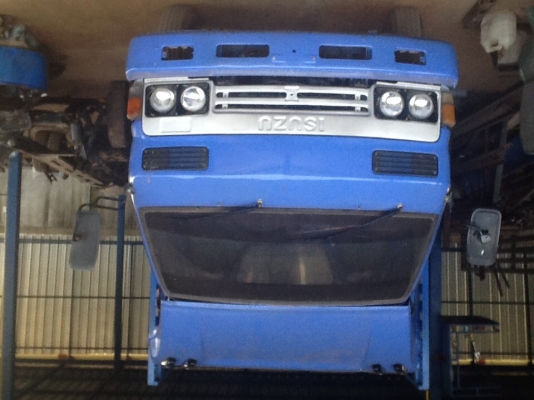 ขายรถอีซูซุ 6ล้อ KS เครื่องยนต์ 100 แรง กะบะคาร์โก้มีคอกเหล็ก สภาพดีพร้อมใช้งาน