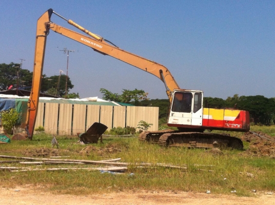 Komatsu pc200-5 LongBoom คอนโทรลสั้น มีสองบูม เอกสารใบแจ้ง Komatsu pc200-5 LongBoom คอนโทรลสั้น มีสองบูม เอกสารใบแจ้ง