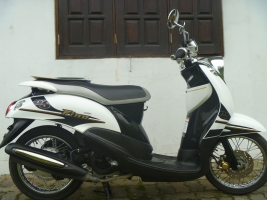 ขาย yamaha  Fino  fremium ปี 2556 รถบ้านสภาพดีมาก