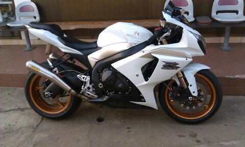 ขายGSXR 1000 K9 ปี 2009 สพม.แท้ ตัว Limited Edition เลขไมล์ 12,000 Spec cannada ขายGSXR 1000 K9 ปี 2009 สพม.แท้ ตัว Limited Edition เลขไมล์ 12,000 Spec cannada