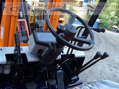 ขายรถ โฟล์คลิฟท์ TOYOTA รุ่น 5-FD15