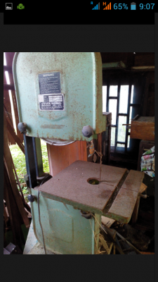 เครื่องเลื่อยสายพาน