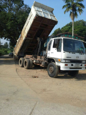 ขายรถบรรทุกสิบล้อดั๊มพ์ HINO 1M เครื่องเดิม 220 แรง เกียร์เดิม กระบะเหล็ก ทะเบียนพร้อม