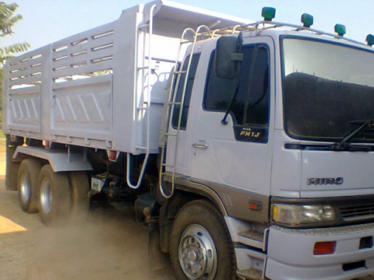 ขายรถบรรทุกสิบล้อดั๊มพ์ HINO 1J เครื่องเดิม 210 แรง เกียร์เดิม กระบะสามมิตร ทะเบียนพร้อม