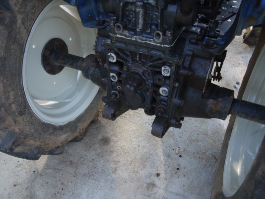 ขาย ISEKI 2160 2เพลา รถใช้งานได้ปกติ สนใจโทรติดต่อครับ