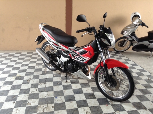 (((อยู่บางแสนคับ)))ขาย!!!โซนิคตัวใหม่ กุญแจใหญ่ ปี52 รถเครื่องดีคับ มีเล่มทะเบียนครบ ภาษีไม่หมด