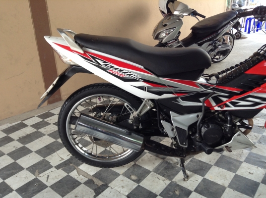 (((อยู่บางแสนคับ)))ขาย!!!โซนิคตัวใหม่ กุญแจใหญ่ ปี52 รถเครื่องดีคับ มีเล่มทะเบียนครบ ภาษีไม่หมด