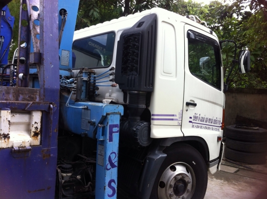 ต้องการขายรถฮีโน่เม๊ด้าปี50รถ6ล้อติดเครน5ตัน5ปอกสนใจติดต่อด่วน