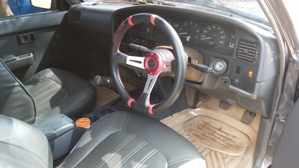 **155,000 บ.ต่อรอง**ขายกระบะแค็ปสวยๆ TOYOTA ไมตี้เอ็กซ์ ปี36/93 เครื่องเดิมๆแน่น แรง ไม่มีเยิ้ม ช่วงล่างคัสซีสวยเดิม กระบะไม่ผุ ทำโป่งหลังสวย ยางสวย ล้อแม็ก สีสันสวยบาง ภายในเก๋งสวยเต็ม คอนโซลครบ แอร์ พ.ธรรมดา พร้อมใช้งาน เอกสารครบ ราคาต่อรองได้เด้อ พี่น้